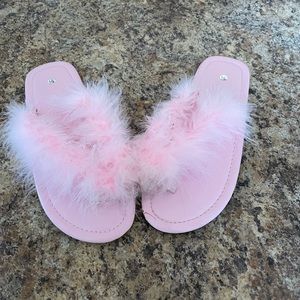 Pink Flip Flop Sandals Slippers with Feathers
